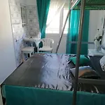 Santa Parascheva Pau Guest house